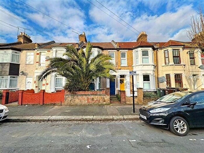 1 Bedroom Flat To Rent In Morley Road, Leyton, E10