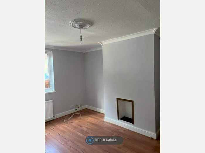 3 Bedroom Terraced House To Rent In Brimsdown Avenue, Enfield, EN3