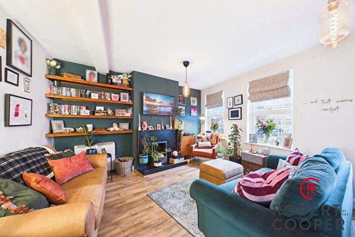 3 Bedroom Flat For Sale In Field End Road, Pinner, HA5