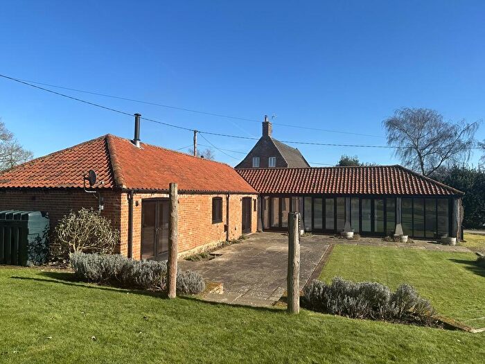 3 Bedroom House To Rent In Street Farm Barn, Irstead Street, Irstead, Norfolk, NR12