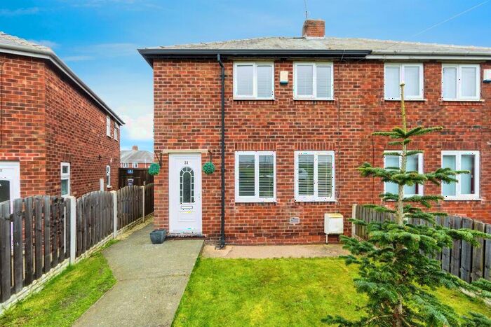 2 Bedroom Semi-Detached House To Rent In Birk Crescent, Barnsley, S70