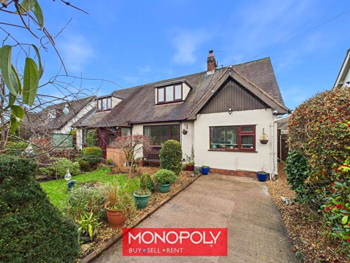 3 Bedroom House For Sale In Roe Parc, St. Asaph, LL17