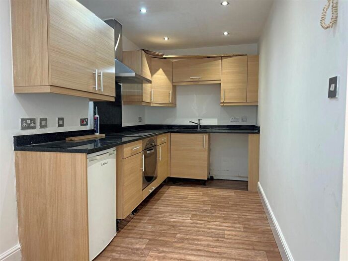 2 Bedroom Apartment To Rent In Hazelwood Road, Town Centre -, NN1