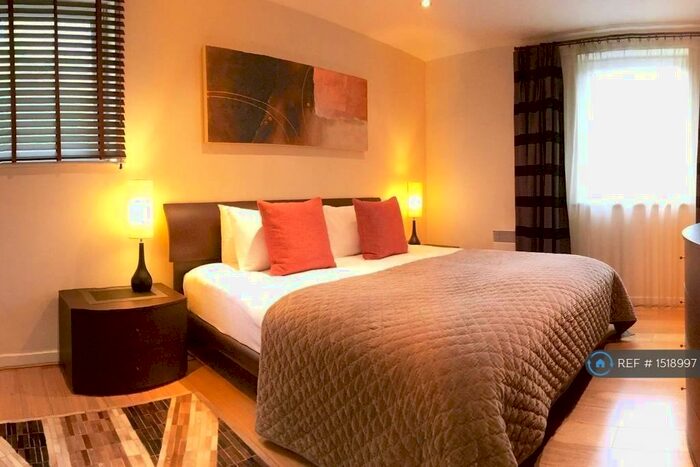 2 Bedroom Flat To Rent In Warren Close, Cambridge, CB2