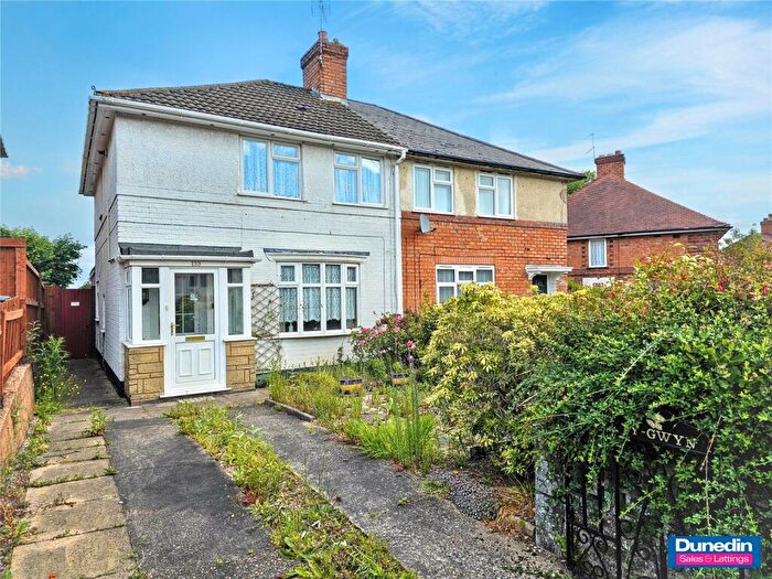 3 Bedroom Semi-Detached House For Sale In Kendal Rise Road, Rednal, Birmingham, B45