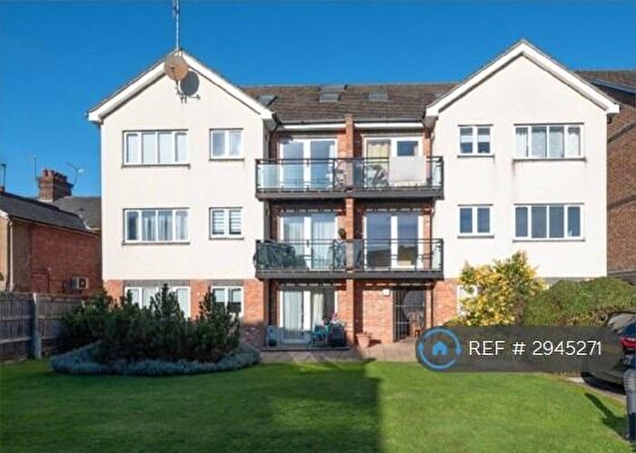 1 Bedroom Flat To Rent In Hatfield Road, St Albans, AL1