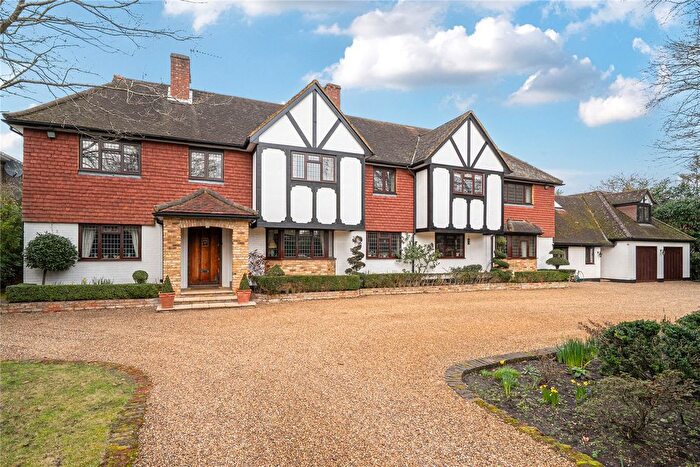 7 Bedroom Detached House For Sale In Broadwater Road North, Burwood Park, KT12