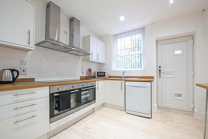 Apartment To Rent In Upper Town Street, Bramley, Leeds, LS13