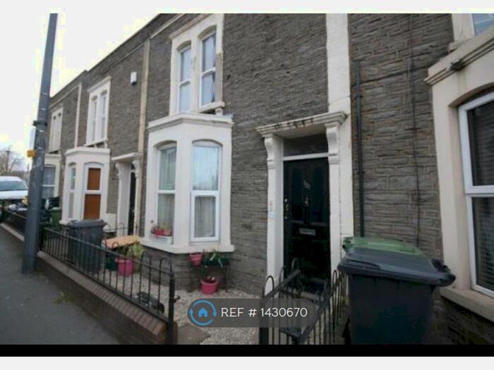 1 Bedroom Flat To Rent In High Street, Kingswood, Bristol, BS15
