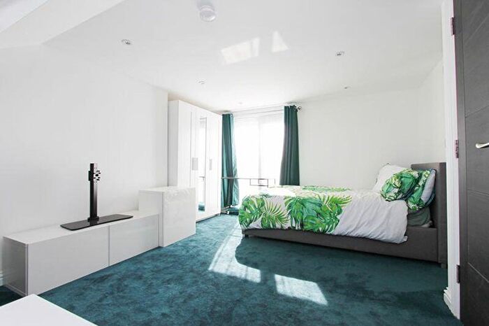 1 Bedroom Property To Rent In Ferrymead Avenue, Greenford, UB6