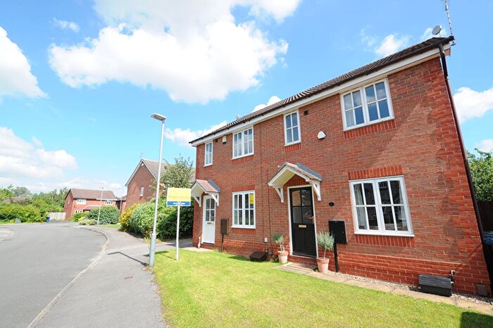 2 Bedroom Property To Rent In Mardale Close, Nottingham, NG2