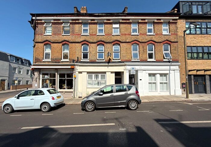 4 Bedroom Flat For Sale In A St. Ann's Hill, Wandsworth, London, SW18