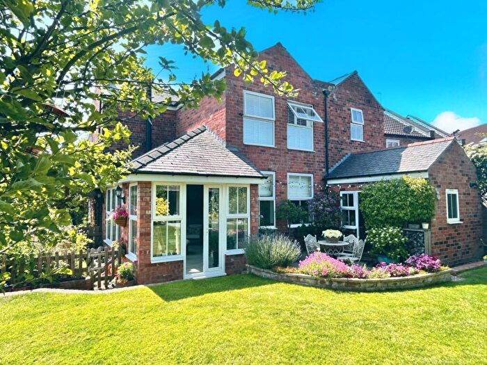 3 Bedroom Detached House For Sale In Station Road, Preston, Hull, East Yorkshire, HU12
