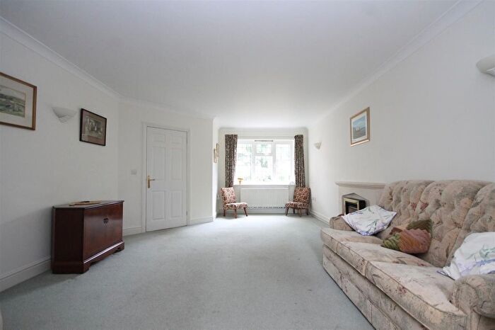 3 Bedroom Terraced House For Sale In Springvale Close, Great Bookham, KT23