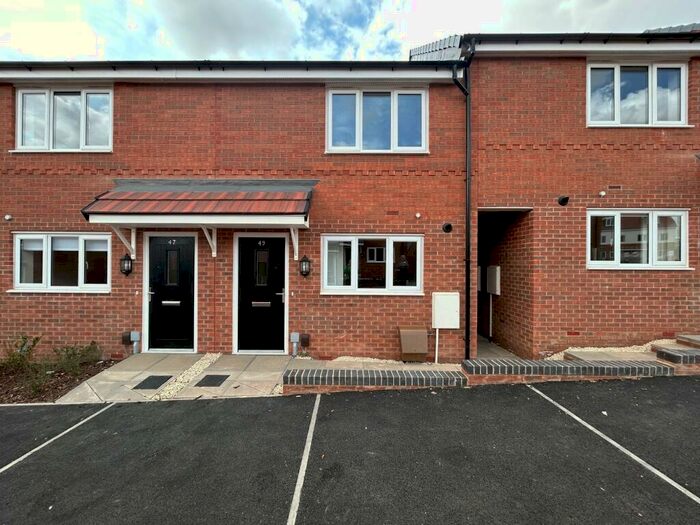 2 Bedroom Semi-Detached House To Rent In Horwood Drive, NG4