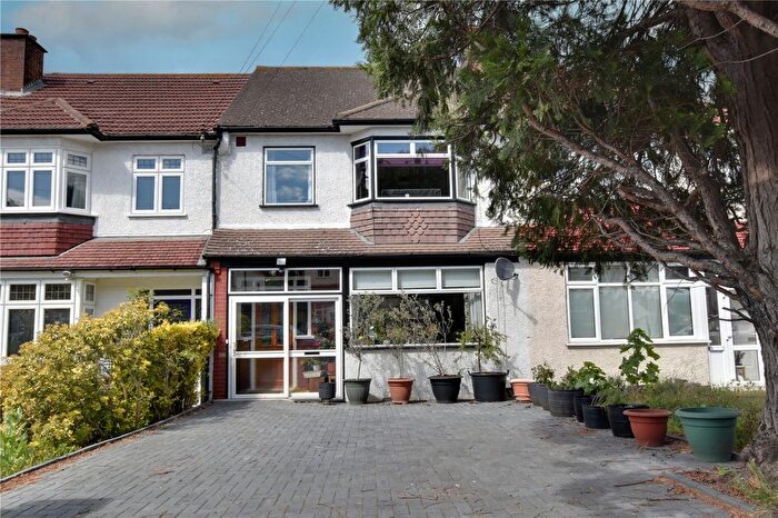 3 Bedroom Terraced House For Sale In Woodyates Road, Lee, London, SE12