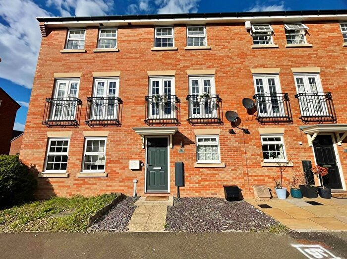 3 Bedroom Terraced House To Rent In Coupland Road, Selby, YO8