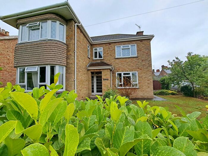 3 Bedroom Detached House For Sale In Long Sutton, Spalding, Lincolnshire, PE12