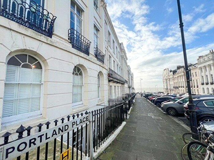 2 Bedroom Apartment To Rent In Portland Place, Brighton, East Sussex, BN2
