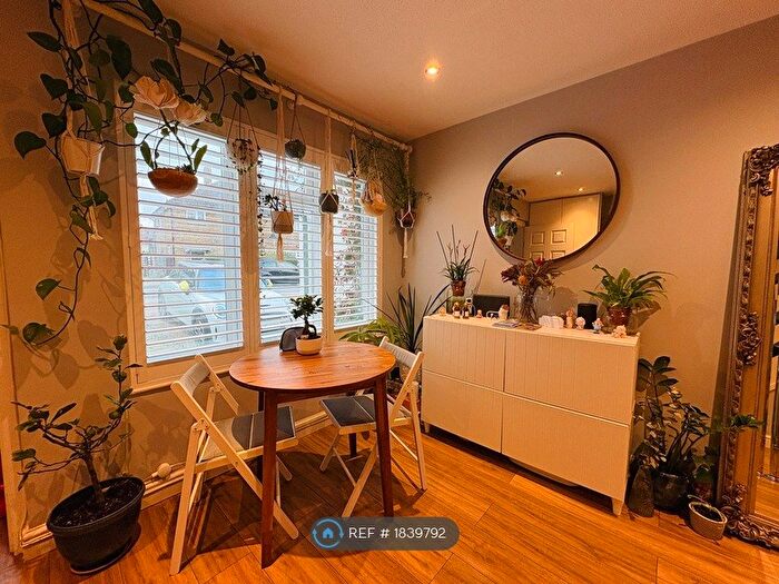 2 Bedroom Terraced House To Rent In Shirley Crescent, Beckenham, BR3