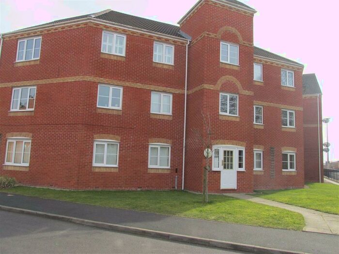 2 Bedroom Flat To Rent In Darbys Way, Tipton, DY4