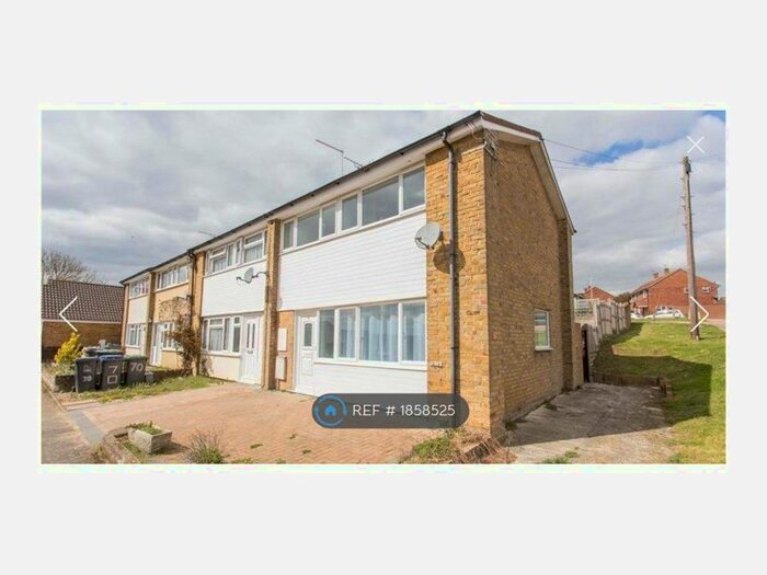 3 Bedroom End Of Terrace House To Rent In Franklyn Road, Canterbury, CT2