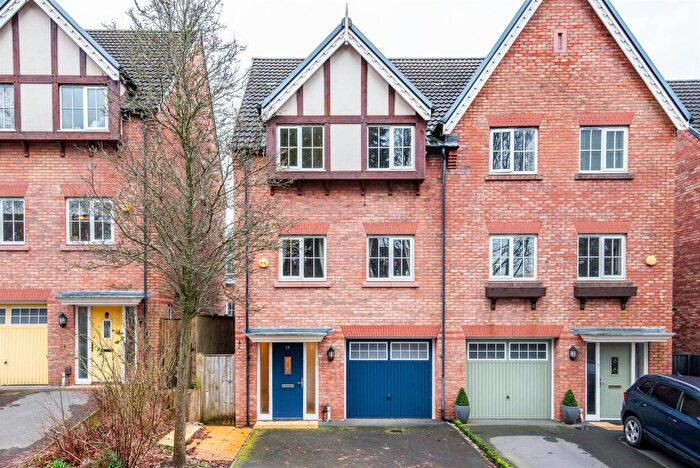 4 Bedroom Town House For Sale In Duxbury Manor Way, Chorley, PR7