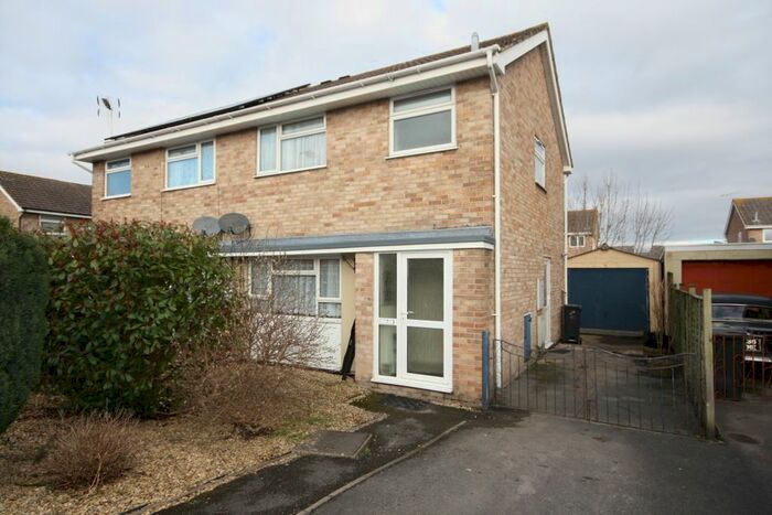 3 Bedroom Semi-Detached House To Rent In Cabot Way, Weston Super Mare, BS22