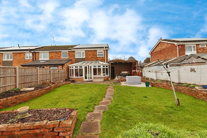 3 Bedroom End Terrace House For Sale In Sunningdale, Yate, Bristol, BS37