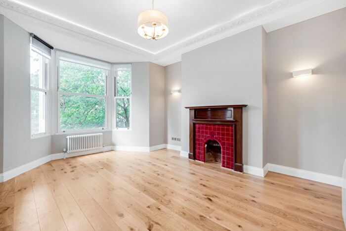 1 Bedroom Flat To Rent In Shepherds Bush Road, London, W6