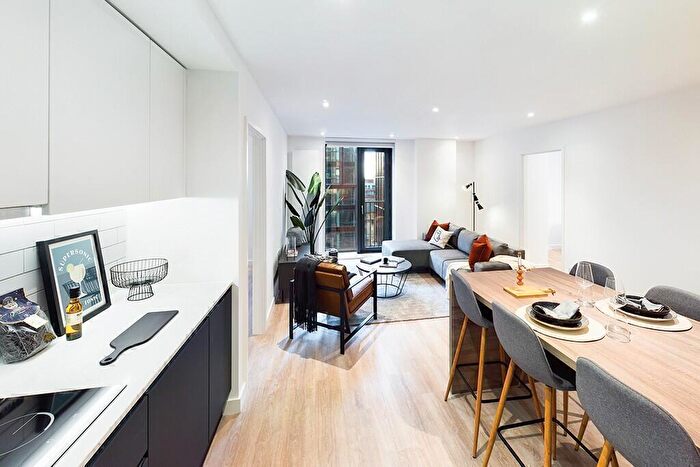 3 Bedroom Apartment To Rent In Apartment, Symphony Park, Manchester, Greater Manchester, M1