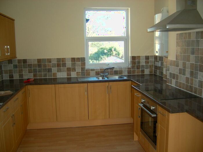 1 Bedroom Flat To Rent In High Street, Hampton Hill, Hampton, TW12