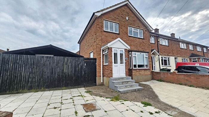 3 Bedroom House To Rent In Kirby Road, Dartford, DA2