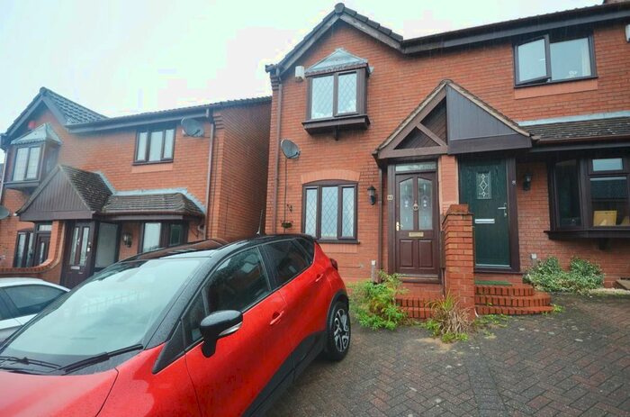 2 Bedroom Semi-Detached House To Rent In Gideons Close, Dudley, DY3