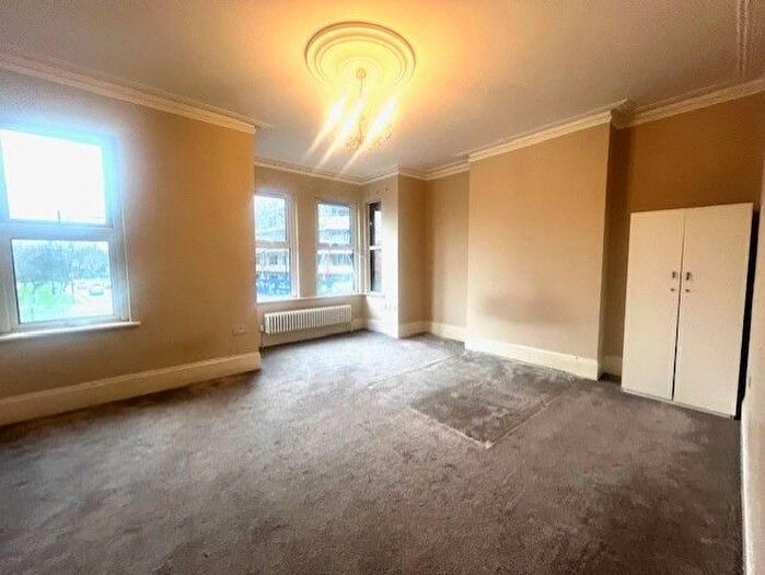 5 Bedroom Detached House To Rent In Edmansons Close, London, N17