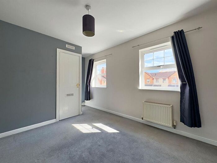 3 Bedroom End Of Terrace House For Sale In Kariba Close, Riverside, S41