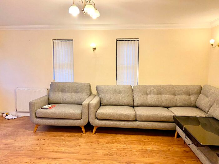 1 Bedroom Bungalow To Rent In Winchester Road, Fair Oak, Eastleigh, SO50