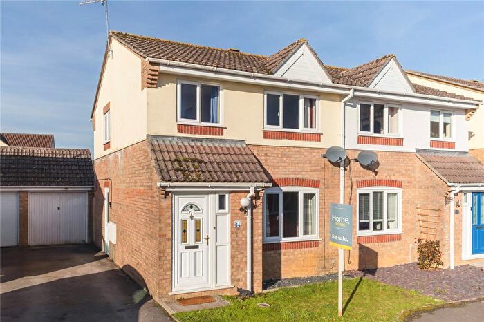 3 Bedroom Semi Detached House For Sale In Victoria Drive, Lyneham, Wiltshire, SN15