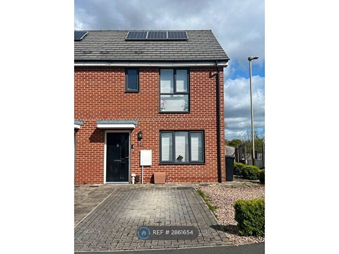 2 Bedroom End Of Terrace House To Rent In Pentland Close, Leicester, LE2