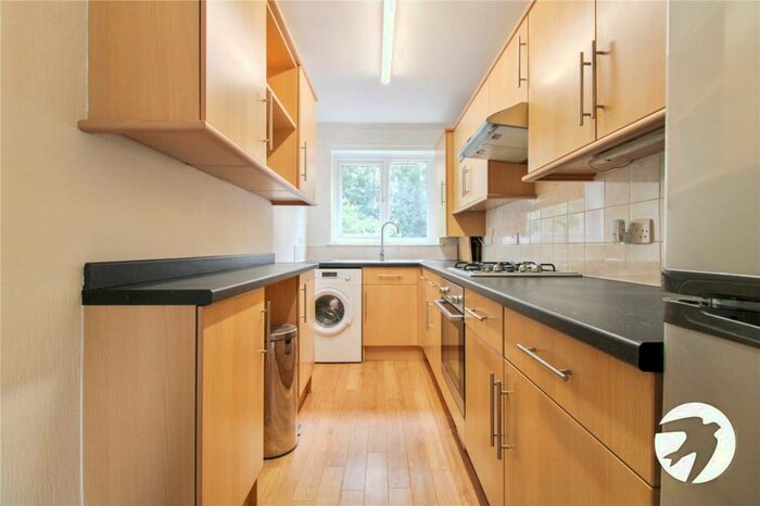 1 Bedroom Maisonette To Rent In Chapman Road, Stevenage, Hertfordshire, SG1