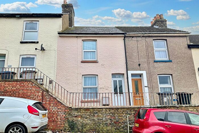 2 Bedroom Terraced House For Sale In South Road, Dover, CT17