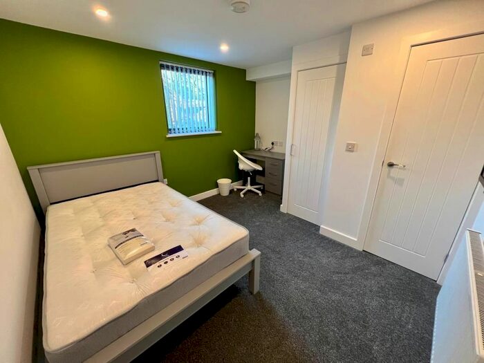 5 Bedroom End Of Terrace House To Rent In St. Margaret Road, Coventry, CV1