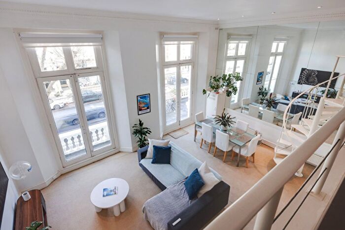 Studio For Sale In Warrington Crescent, Little Venice, London, W9