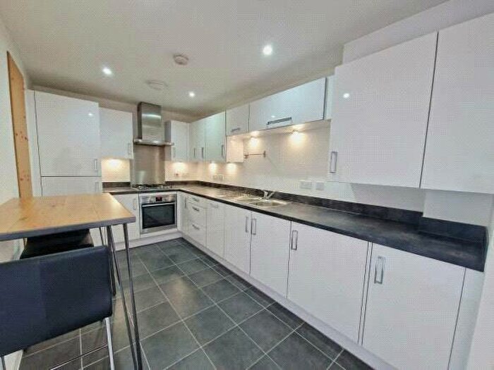 2 Bedroom Apartment To Rent In Appleby Walk, Spencers Wood, Reading, Berkshire, RG7