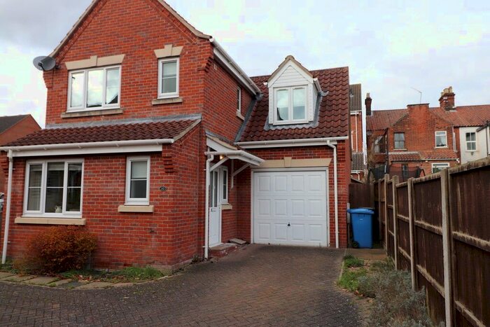 3 Bedroom Detached House To Rent In Maurice Rae Close, Norwich, NR3