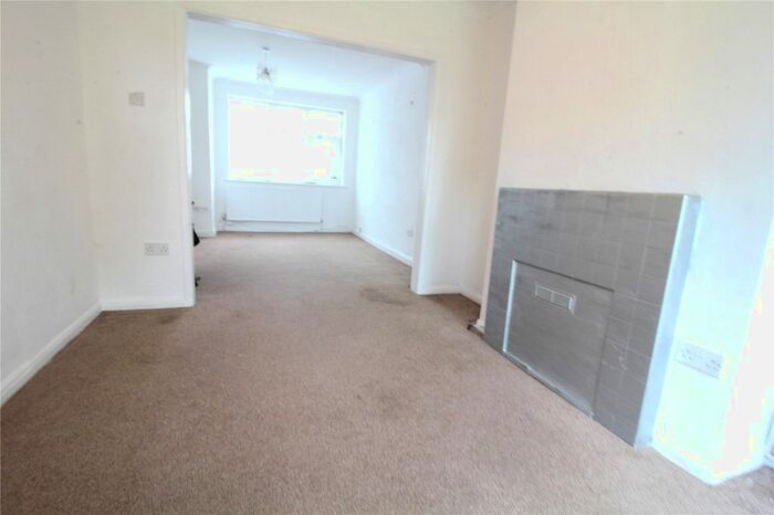 3 Bedroom End Of Terrace House To Rent In Windsor Road, Harrow, HA3