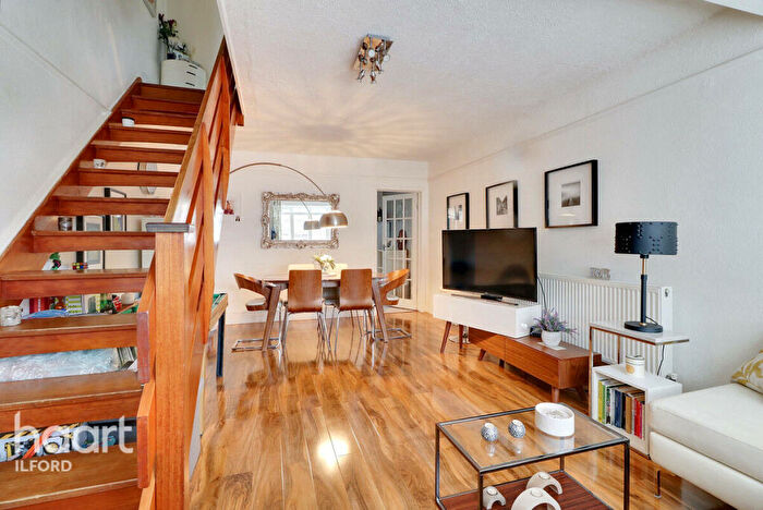 2 Bedroom Terraced House For Sale In Mansfield Road, Ilford, IG1