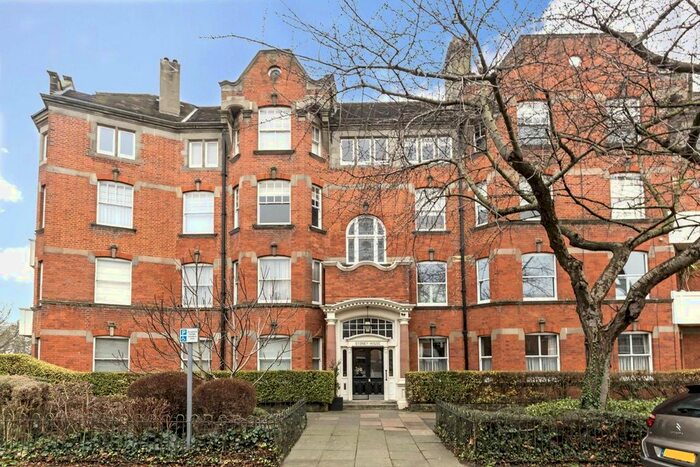 4 Bedroom Flat To Rent In Woodstock Road, London, W4