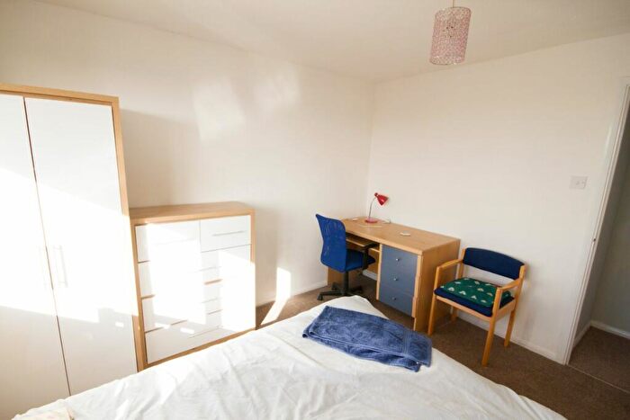 4 Bedroom Semi-Detached House To Rent In Westerham Close, Canterbury, CT2