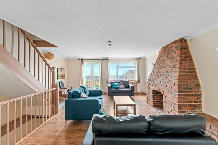 5 Bedroom End Of Terrace House To Rent In Slinfold Close, Brighton, East Sussex, BN2